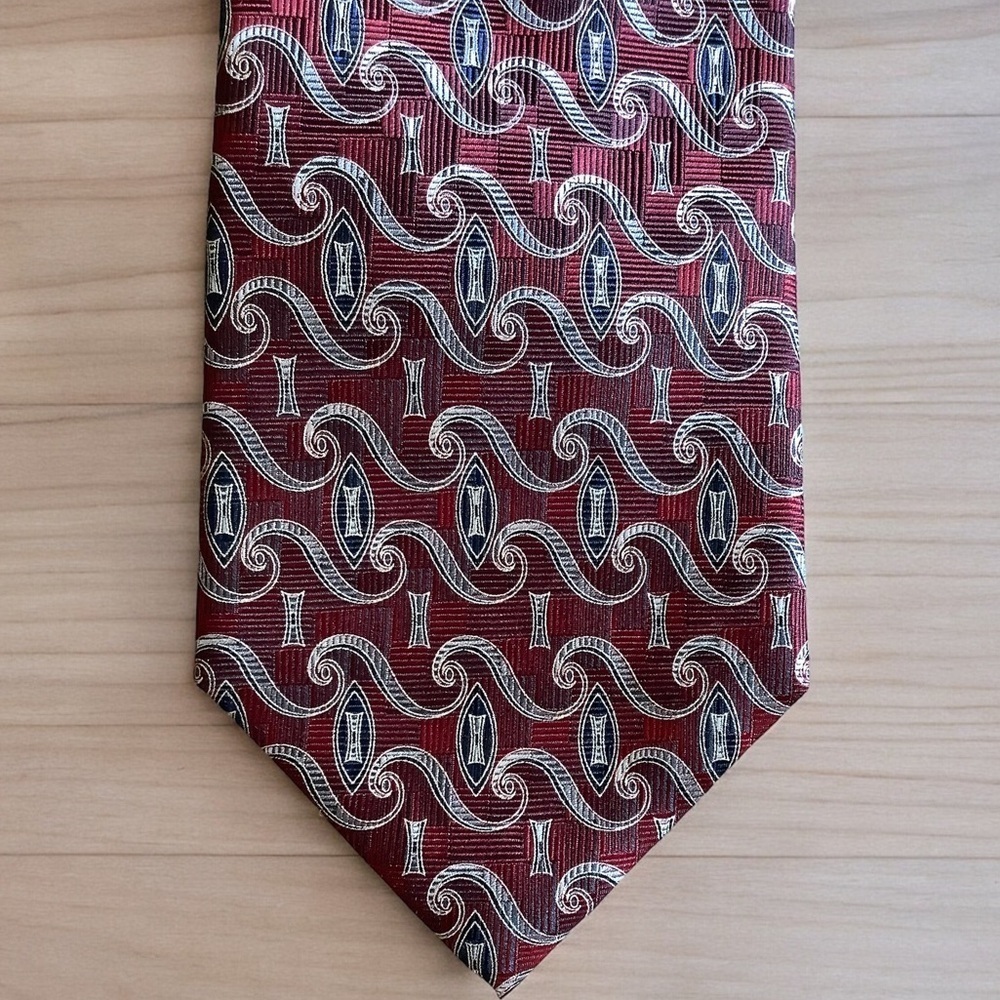 Roundtree & Yorke Mens Silk Necktie